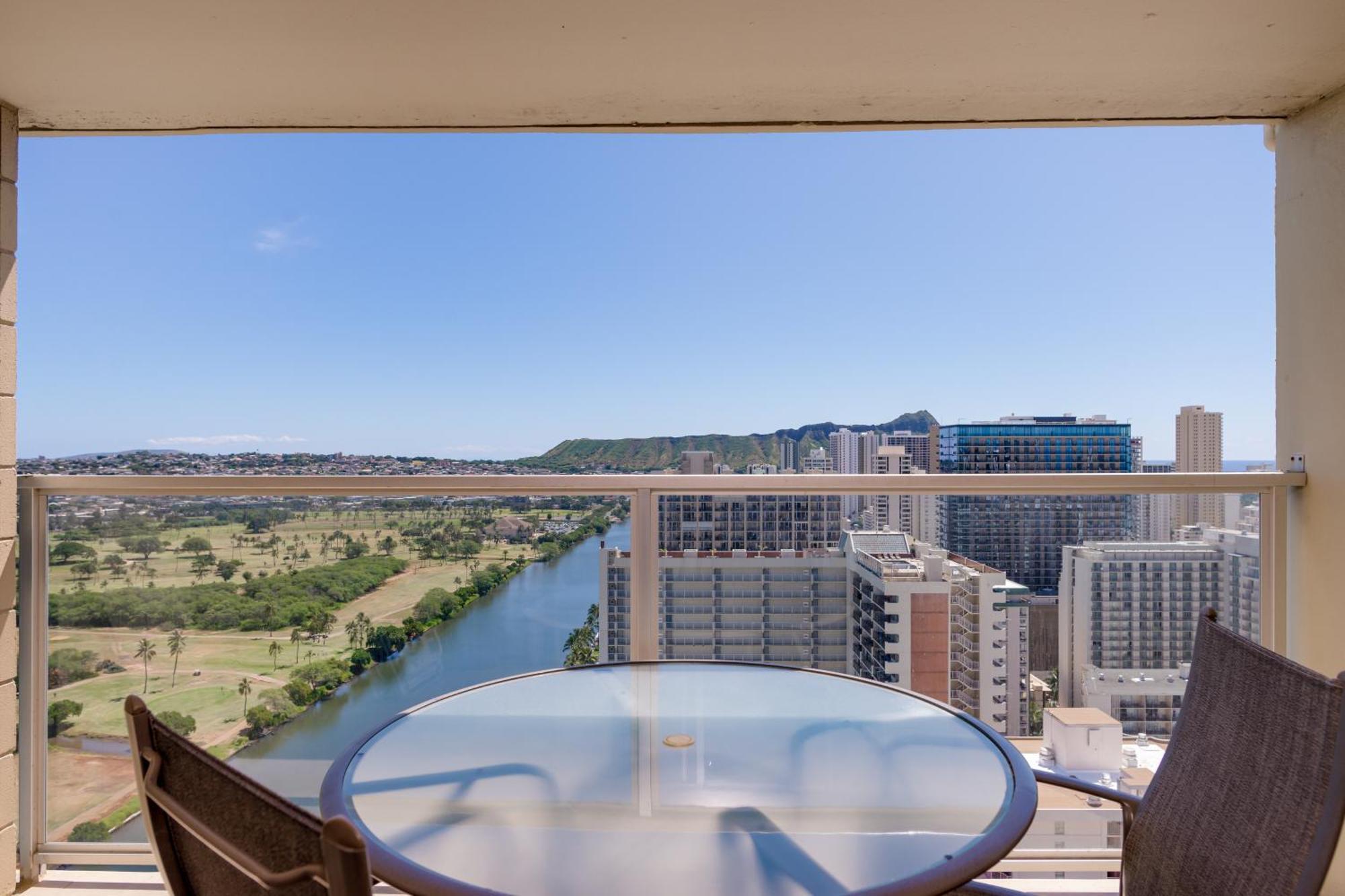 Island Colony Suites Хонолулу Стая снимка
